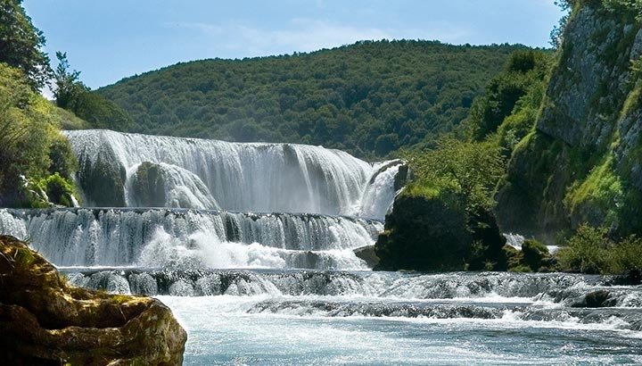 Rijeka Una, rafting avanture, Nacionalni park, Štrbački buk, Martin Brod, Kulen Vakuf, smještaj i vikendice u prirodi