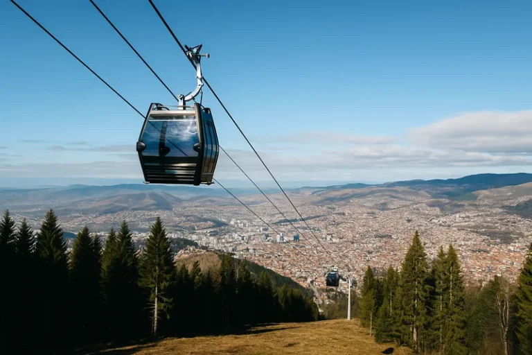 Sarajevska žičara, planina Trebević iznad Sarajeva.