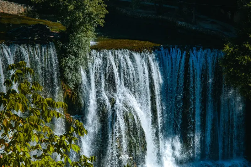Unikatni prizor iz bliza vodopada u gradu Jajce.