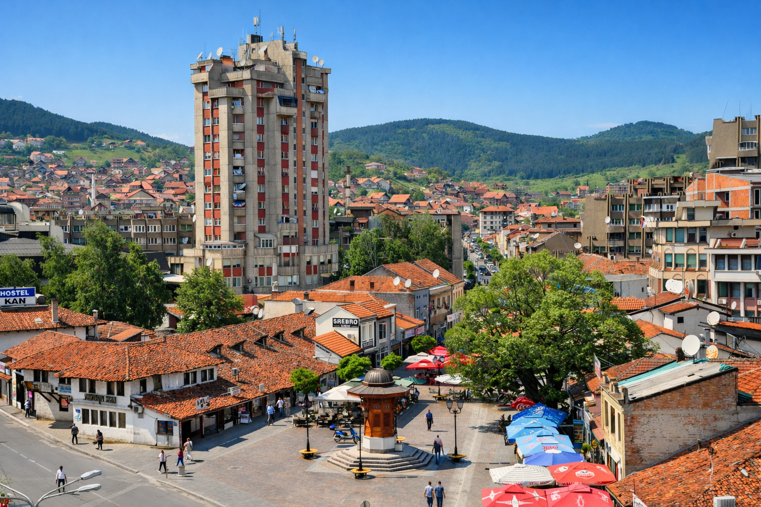 Detalj starog gradskog jezgra u Novom Pazaru, ulični prizor i fasade