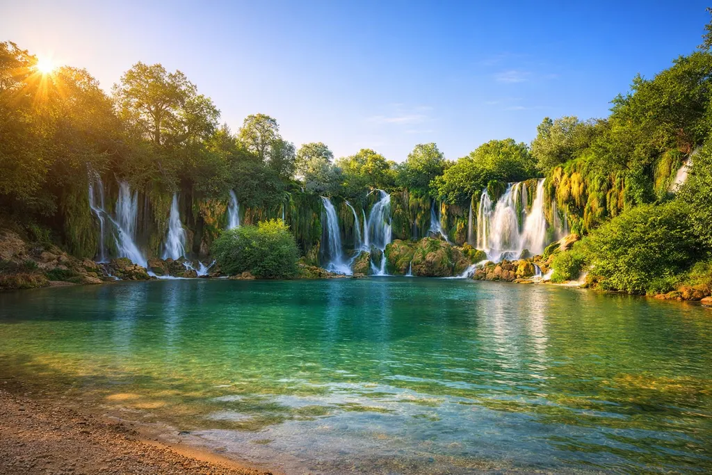 Vodopad Kravica, slapovi i priroda oko rijeke