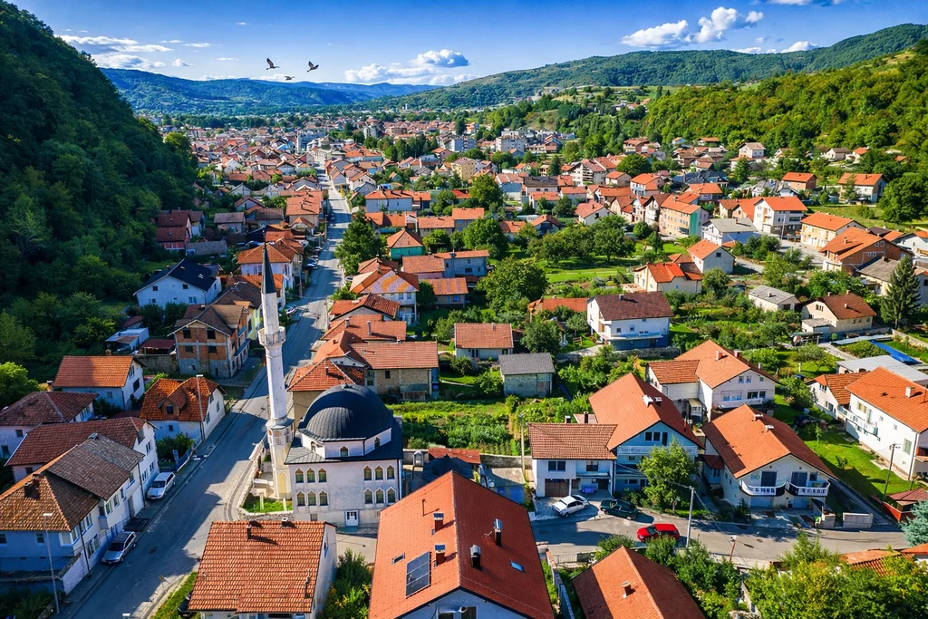 Džamija u Gornjem Vakufu – pogled iz zraka na naselje